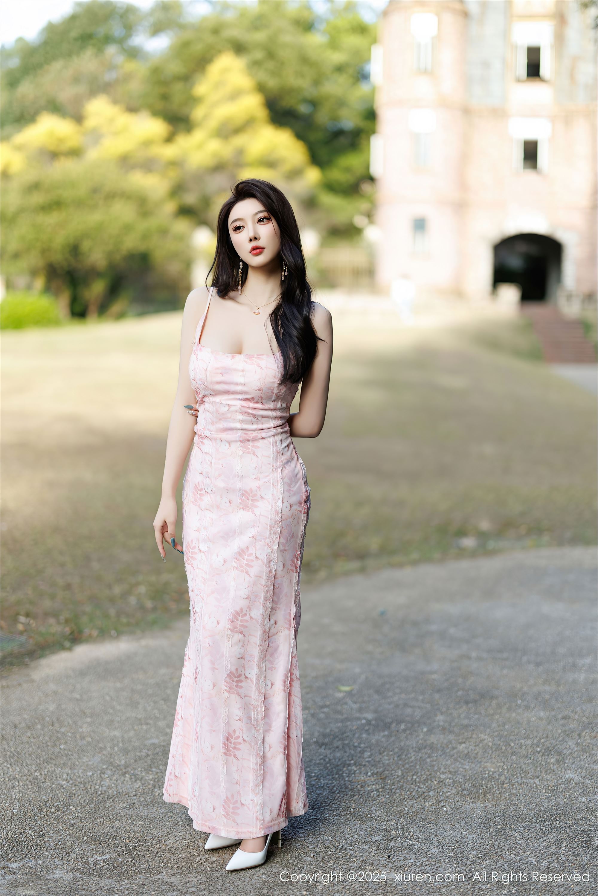 Xiuren秀人网 2025.02.14 NO.9886 杨晨晨Yome